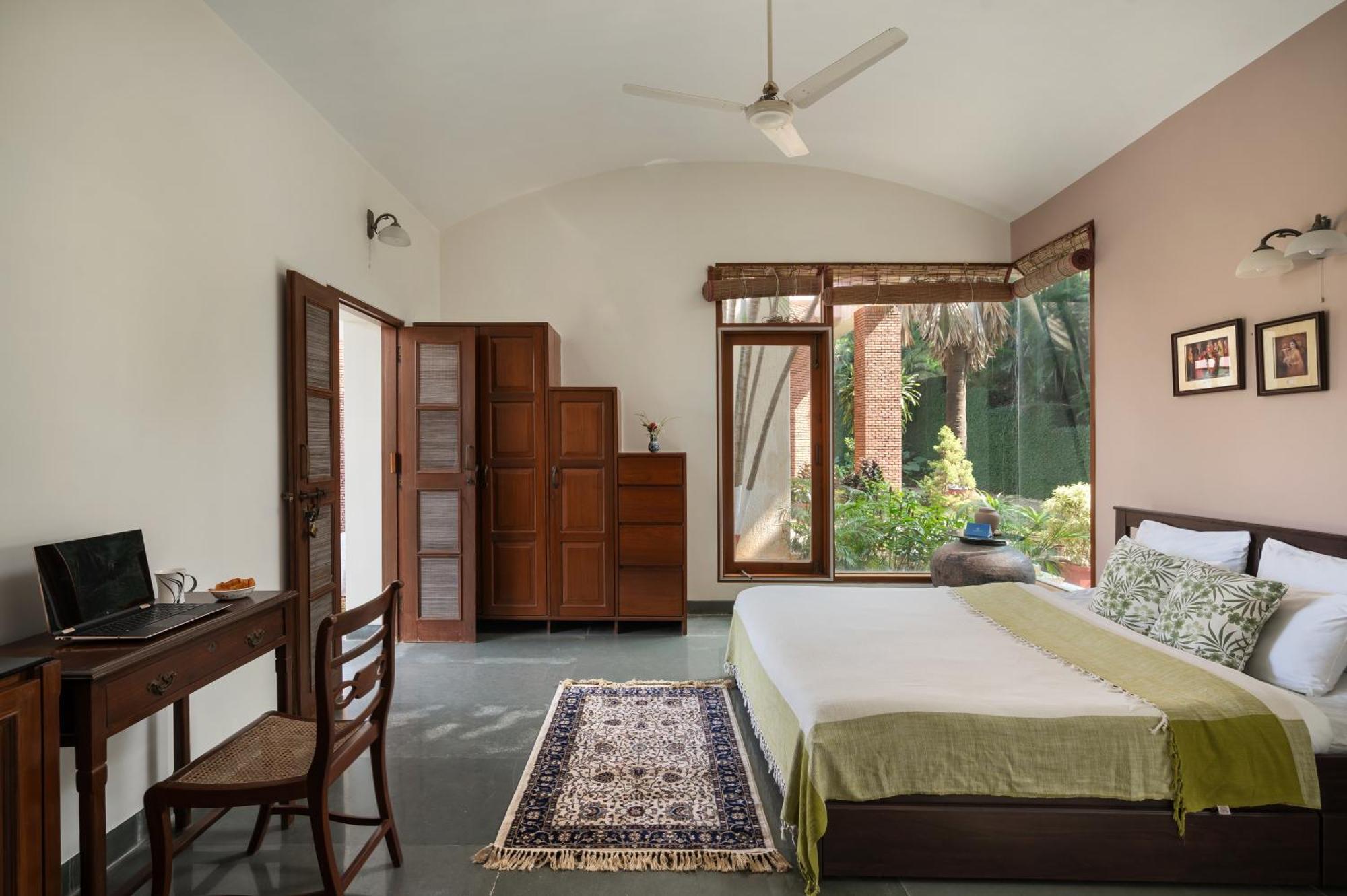 Saffronstays Pride Rock Mandve Exterior foto